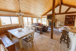 House, Accessible, Private Bathroom (Headland) | Interior