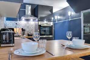 Deluxe Apartment, 1 King Bed with Sofa bed, Non Smoking, Garden View | Living area | Smart TV