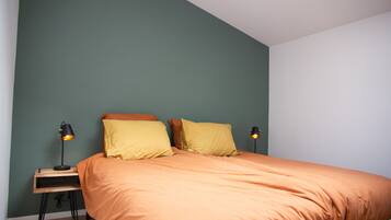 2 makuuhuonetta, vauvan matkasänky, Wi-Fi, vuodevaatteet