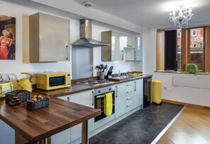Private kitchen - 🤩Super spacious church conversion close to Tower (Blackpool)