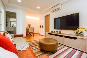 Departamento | Área de sala de estar | Televisión LED de 32 pulgadas con canales digitales y televisión 