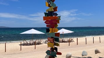 Sun-loungers, beach towels