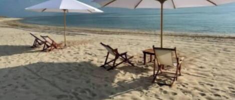 Sun-loungers, beach towels