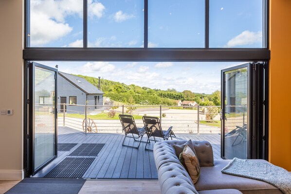 Cottage | 2 bedrooms, individually decorated, individually furnished, free WiFi