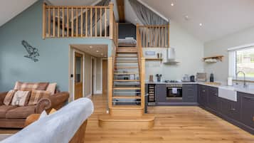 Cottage | Bếp riêng | Tủ lạnh, máy rửa bát, ấm điện, lò nướng bánh mì