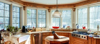 Private Beach Access! Harbor Country Perfection!