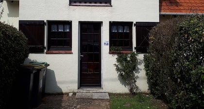 House 900 m from the beach.