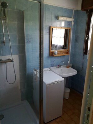 Shower, hair dryer
