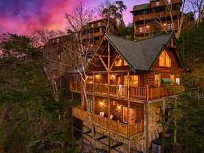 Exterior - NERF War-Family Lodge-Theater-HotTub-GlowParty (Sevierville)
