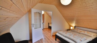 Holiday homes with terraces, close to the beach