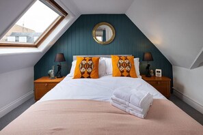 1 bedroom, desk, iron/ironing board, travel cot