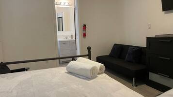 1 bedroom, iron/ironing board, free WiFi, bed sheets