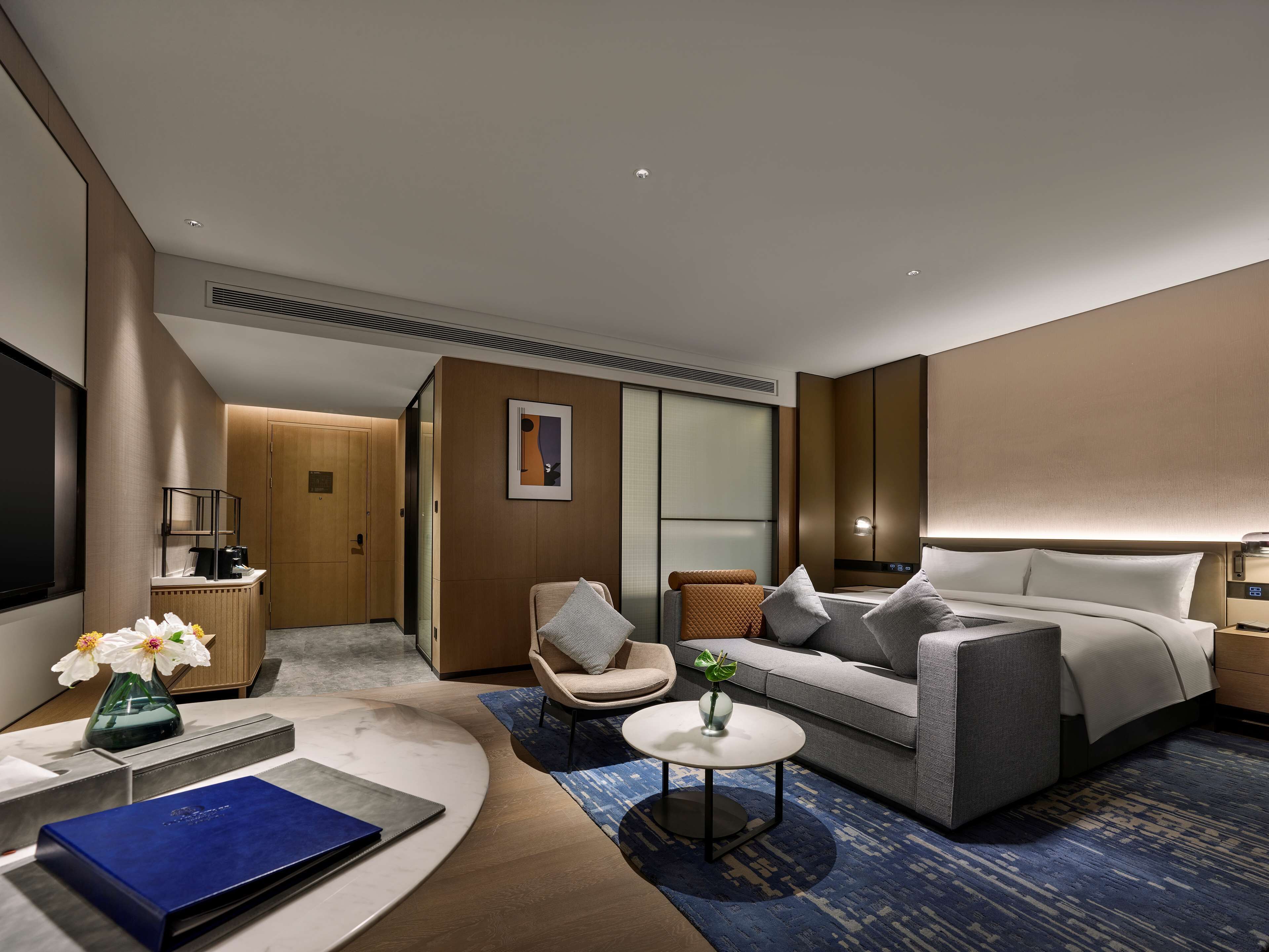Minibar, in-room safe, desk, soundproofing