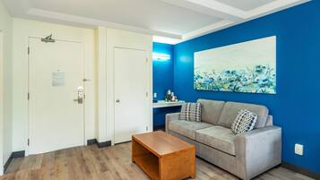 Room, 1 King Bed with Sofa bed, Non Smoking | Blackout drapes, iron/ironing board, free WiFi, bed sheets