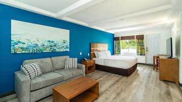 Quarto, 1 cama King e sofá-cama, para não fumantes | Cortinas blackout, ferros/tábuas de passar roupa, Wi-Fi de cortesia