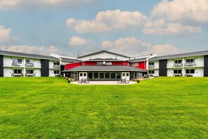 Exterior - Quality Inn & Suites (Clearwater)