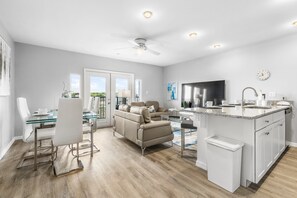 TV - ✈ Regal Palms Resort - Onsite Amenities ⛱ (Davenport)