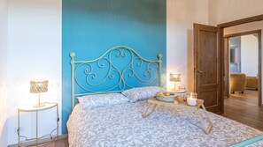 4 habitaciones, tabla de planchar con plancha y wifi gratis 