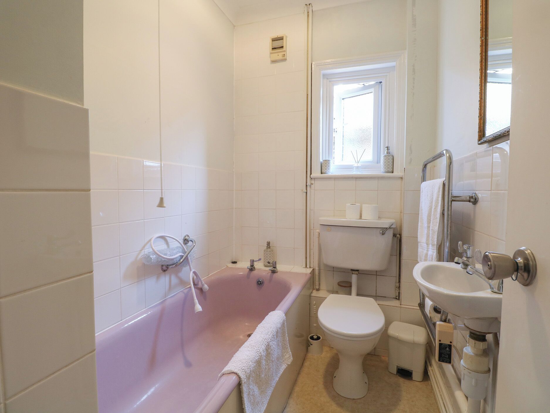 Cottage | Bathroom | Shower