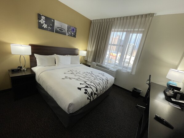 Habitación, 1 cama King size, con acceso para personas discapacitadas, para no fumadores | Ropa de cama de alta calidad, edredón y camas con pillow-top