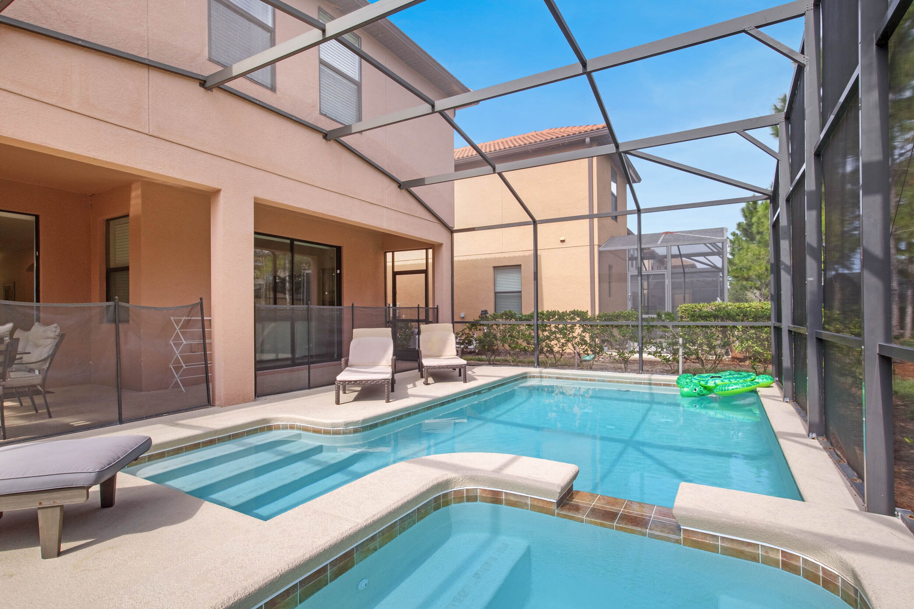 Luxury gamer home with pool near Disney