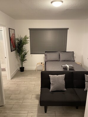 1 camera, ferro/asse da stiro, Wi-Fi gratuito, lenzuola