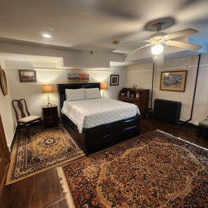 2 habitaciones, tabla de planchar con plancha, wifi y ropa de cama