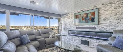 Apartment (1 Bedroom) | Living room | TV, fireplace