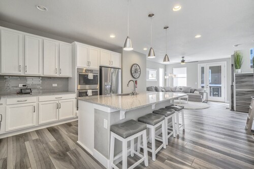 3BD Rooftop Lounge Restaurants & Parks