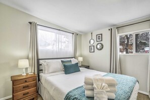 3 habitaciones y espacio para trabajar con laptop 