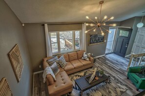 TV - 3brsweet & Chic Getawayminutes To Hiking (Monument)