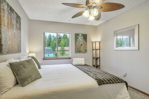 House (3 Bedrooms) | 3 bedrooms, desk, laptop workspace, iron/ironing board - 3brmountains & Hot Tubbring The Family (Woodland Park)