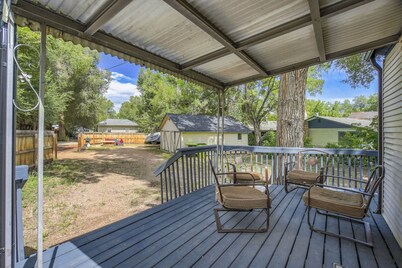 3bdcheyenne Mtn Suburbsrestaurants & Hiking