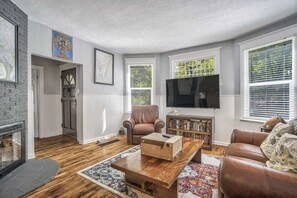 TV - 3bdcheyenne Mtn Suburbsrestaurants & Hiking (Colorado Springs)