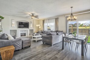 TV, fireplace, video-game console - 3bdquiet Suburbsthe Perfect Get Away (Colorado Springs)