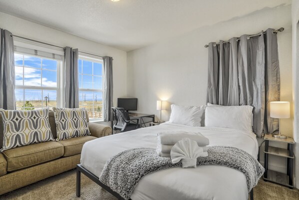 House (4 Bedrooms) | 4 bedrooms, desk, laptop workspace, iron/ironing board