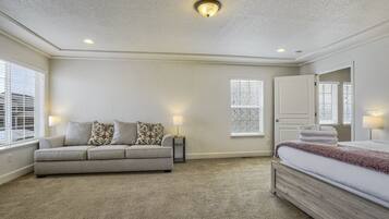 House (4 Bedrooms) | 4 bedrooms, desk, laptop workspace, iron/ironing board