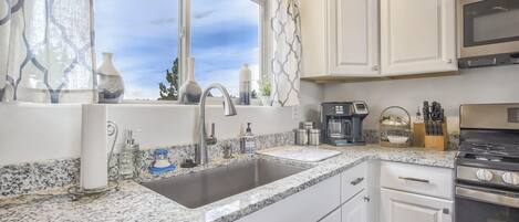 Microwave, oven, stovetop, dishwasher