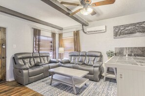 Lägenhet (2 Bedrooms) | Vardagsrum | Tv och streamingtjänster