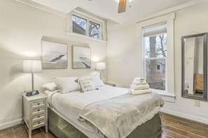 Maison (2 Bedrooms) | 2 chambres, fer et planche à repasser, literie fournie