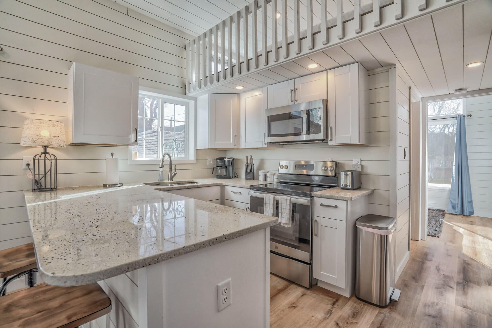 微波  爐、烤箱、爐台、洗碗機