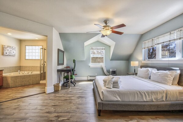 3 bedrooms, laptop workspace, iron/ironing board, bed sheets