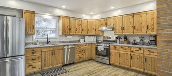 4BD Palmer Lake Mountain Getaway & Local Attractions