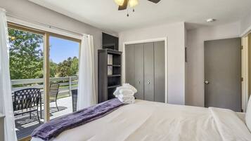 6 bedrooms, laptop workspace, iron/ironing board, bed sheets