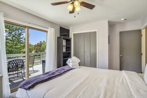6 bedrooms, laptop workspace, iron/ironing board, bed sheets - 6bdmountain Getawayfire Placeminutes to Pikes Peak & Charis (Woodland Park)