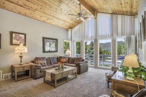 6bdmountain Getawayfire Placeminutes to Pikes Peak & Charis