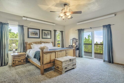 4BD Quiet Ranch Setting Historical Canyon Views