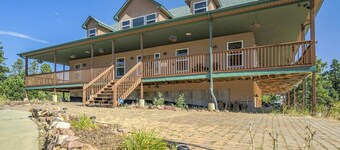 4BD Quiet Ranch Setting Historical Canyon Views