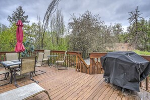 Outdoor dining - 1brmanitou Springs Cottageget Away (Manitou Springs)