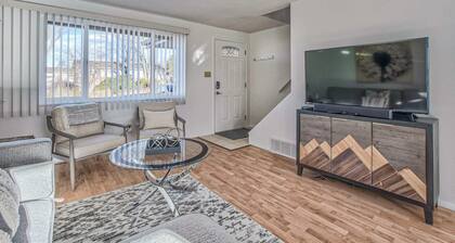 2bdcentrally Locatedclose to Shops & Restaurants!